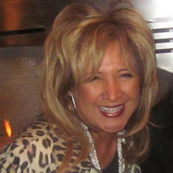 Meet your Posher, Lisa - Picture 1 of 1